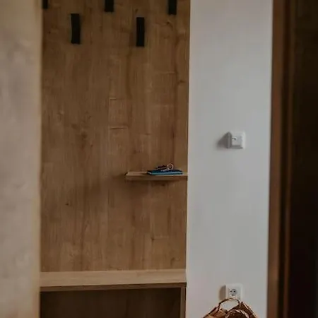 בית נופש Haloze Na Dlani - Haloze In Your Hand, Hisa S Pogledom Na Hribe - A House Vith A View Of Hills