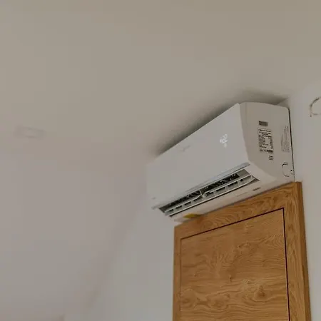 Haloze Na Dlani - Haloze In Your Hand, Hisa S Pogledom Na Hribe - A House Vith A View Of Hills