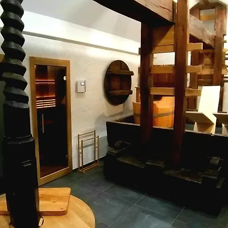 Holiday home Haloze Na Dlani - Haloze In Your Hand, Hisa S Pogledom Na Hribe - A House Vith A View Of Hills Gruskovec