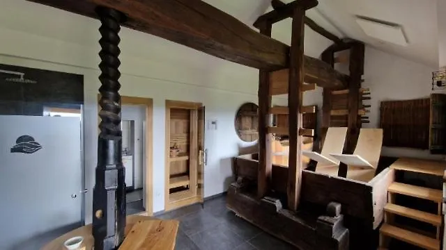 Haloze Na Dlani - Haloze In Your Hand, Hisa S Pogledom Na Hribe - A House Vith A View Of Hills * Gruskovec