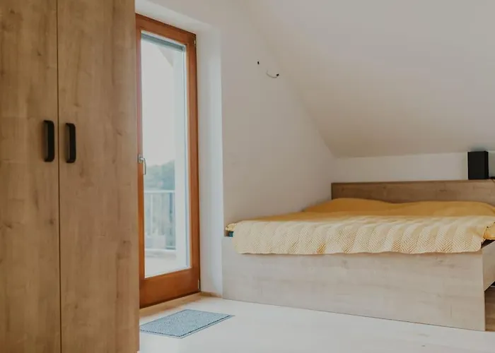 Holiday home Haloze Na Dlani - Haloze In Your Hand, Hisa S Pogledom Na Hribe - A House Vith A View Of Hills