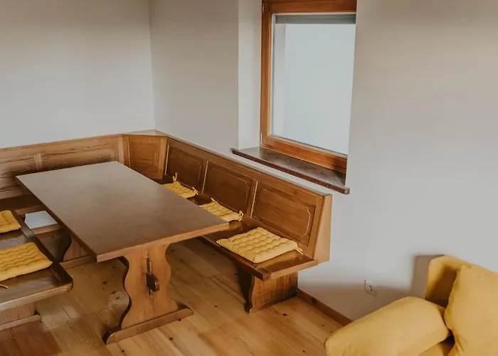 Haloze Na Dlani - Haloze In Your Hand, Hisa S Pogledom Na Hribe - A House Vith A View Of Hills