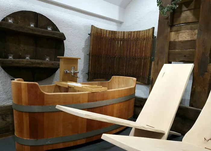 Semesterbostad Haloze Na Dlani - Haloze In Your Hand, Hisa S Pogledom Na Hribe - A House Vith A View Of Hills Gruskovec