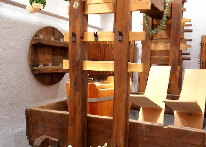 Haloze Na Dlani - Haloze In Your Hand, Hisa S Pogledom Na Hribe - A House Vith A View Of Hills